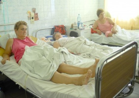 Bolnavii nu mai tremură de frig: s-a dat drumul la căldură în Judeţean